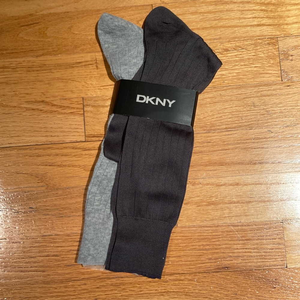 DKNY Men's Black and Gray Socks